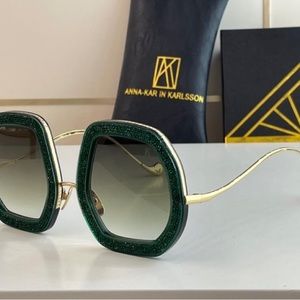 The fabulously-oversized shades from the Swedish label make the perfect 🕶